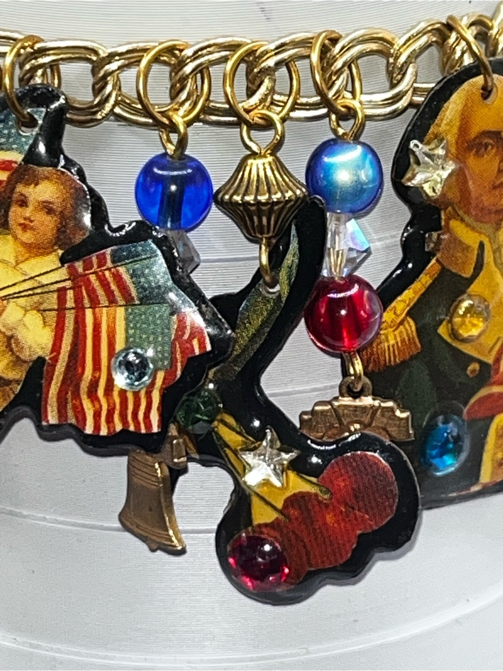 RARE!! Designs From The Deep decoupage Patriotic Americana Charm Bracelet - Picture 7 of 16